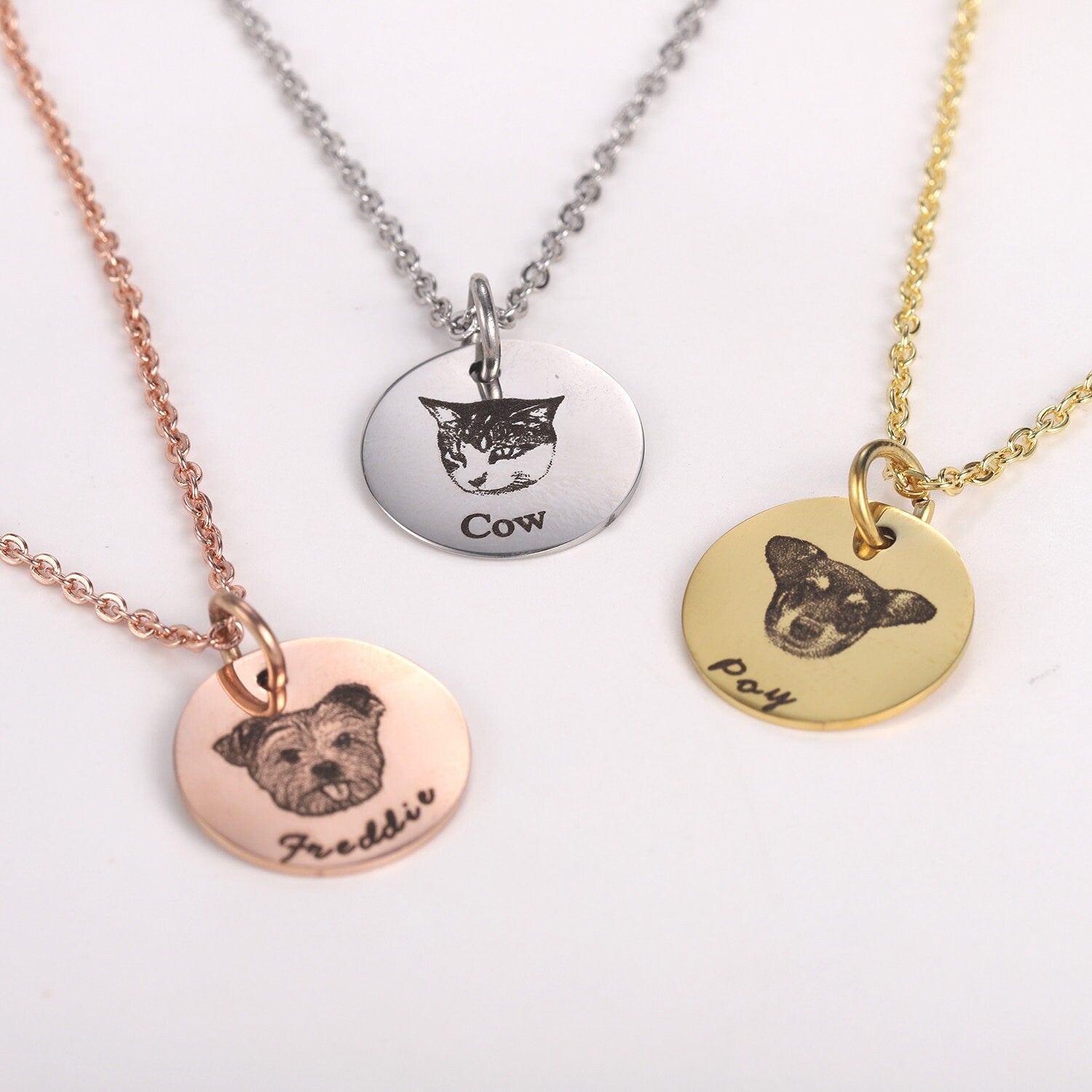 18K Gold Plated Personalized Dog Mom Gift, Customized Pet Engraved Portrait Dog Necklace, Custom Jewelry Gift, Pet Dog Name Necklace Jewelry