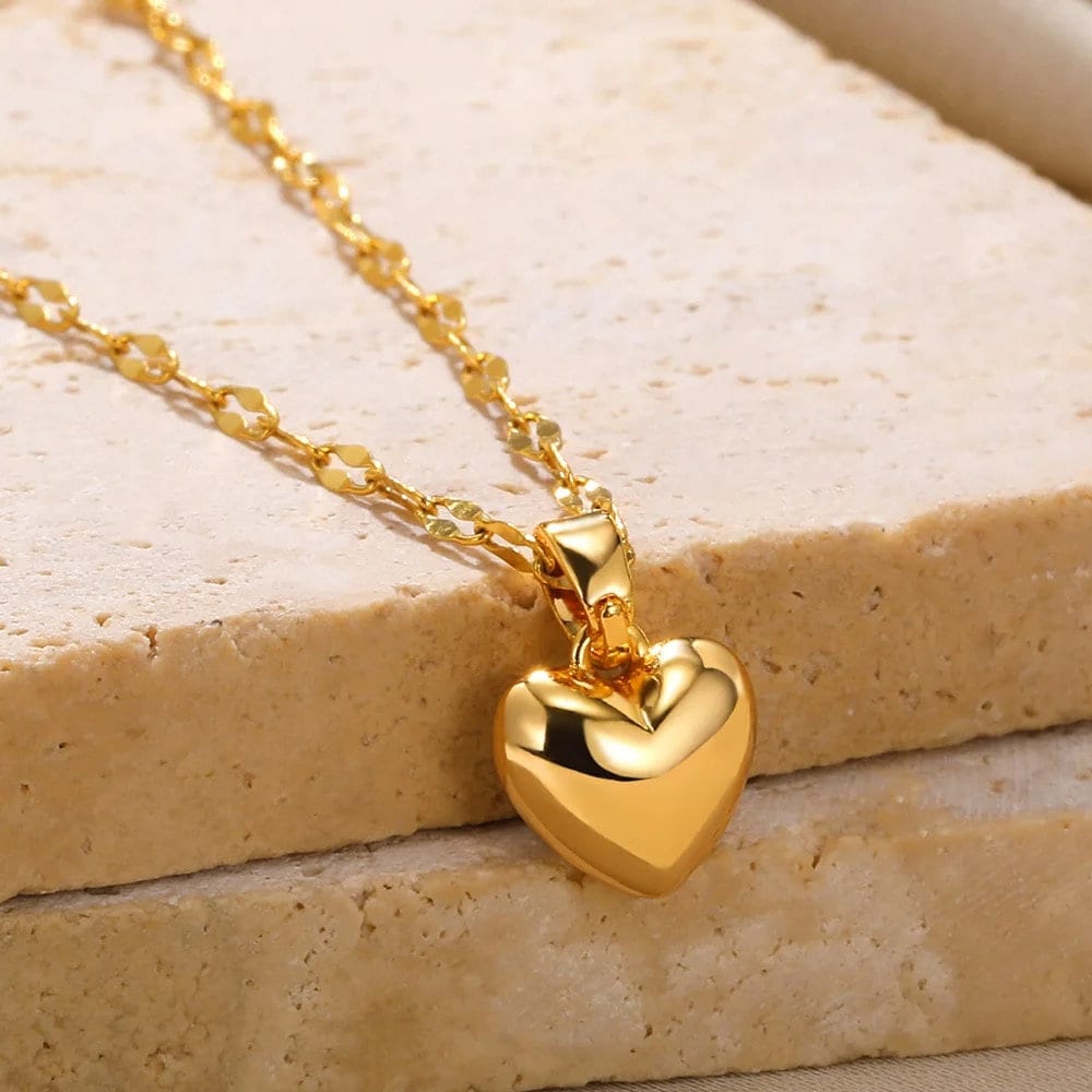 18K Gold Plated Dainty Love Heart Necklace Pendant, Lip Chain Love Heart Jewelry Pendant Jewelry Love Heart Necklace for Anniversary Gift