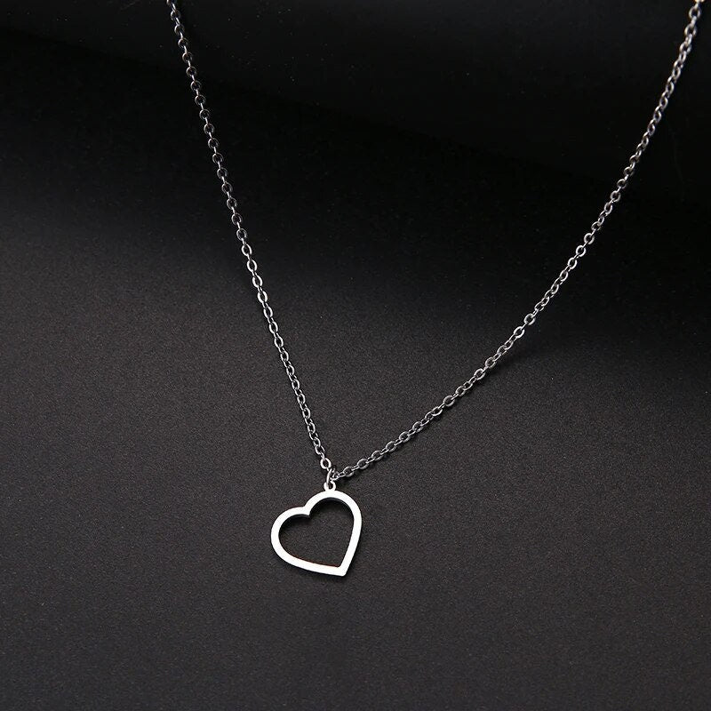 18K Gold Elegant Hollow Heart Necklace Jewelry Pendant 's Fashion Jewelry Friendship Necklace Chain Charm Best Friend Gift Jewelry Gift