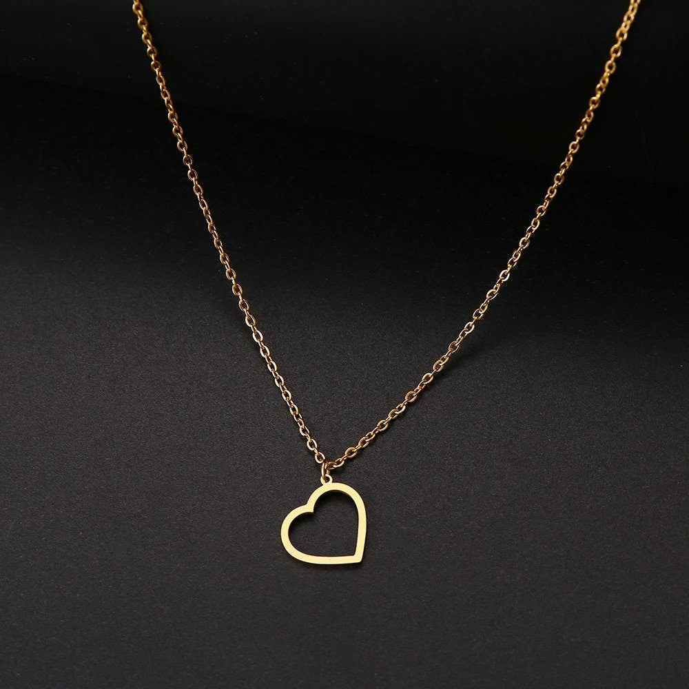 18K Gold Elegant Hollow Heart Necklace Jewelry Pendant 's Fashion Jewelry Friendship Necklace Chain Charm Best Friend Gift Jewelry Gift