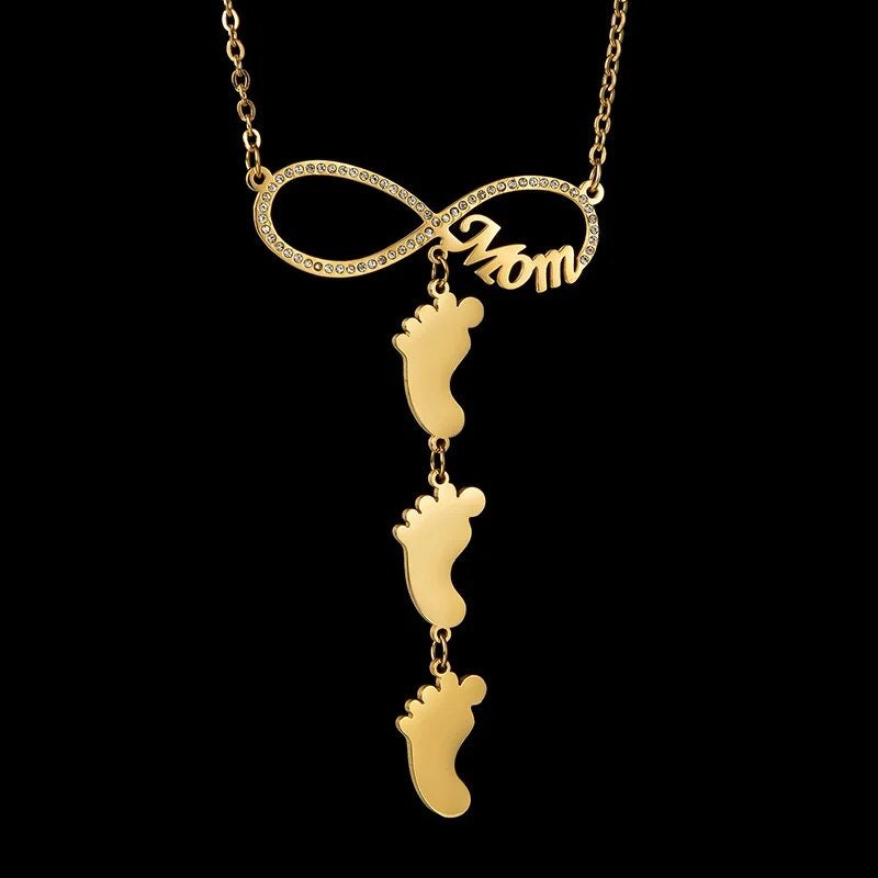 18K Gold Plated Personalized Mum Family Infinity Name Necklace Custom Engraved Footprint Zircon Baby Feet Pendant Handcrafted Jewelry Gift