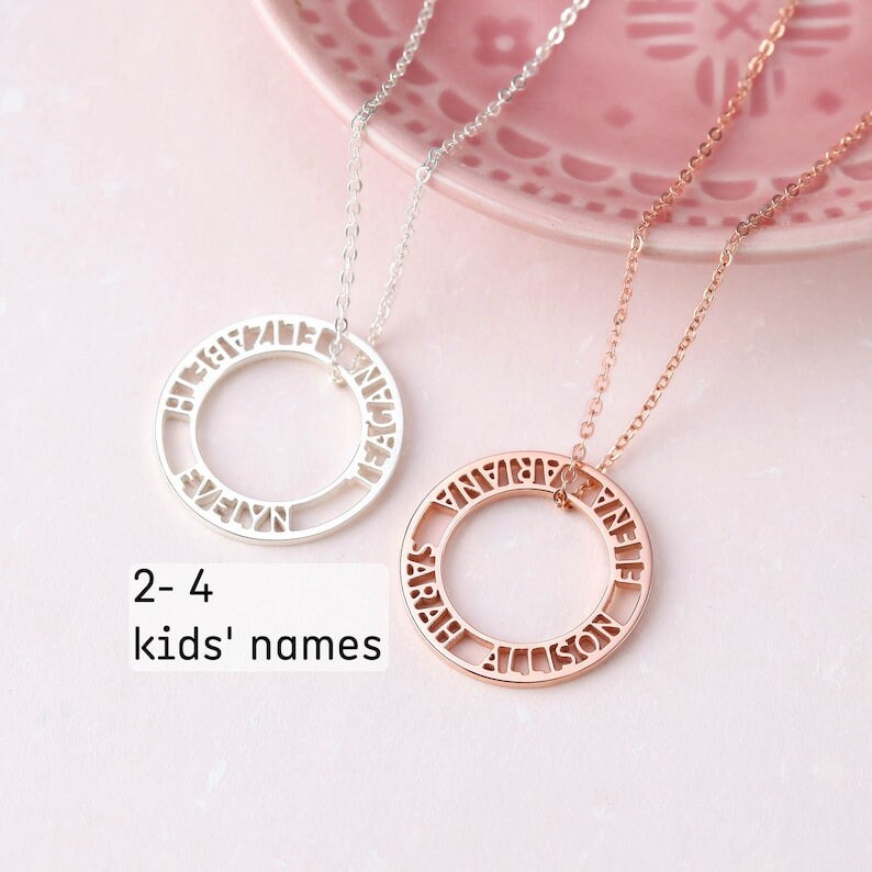 18K Gold Plated Personalized Hollow Round Name Necklace Customized Jewelry Engraved 2-4 Name Pendant Handcrafted Jewelry Unique Gift For Mom