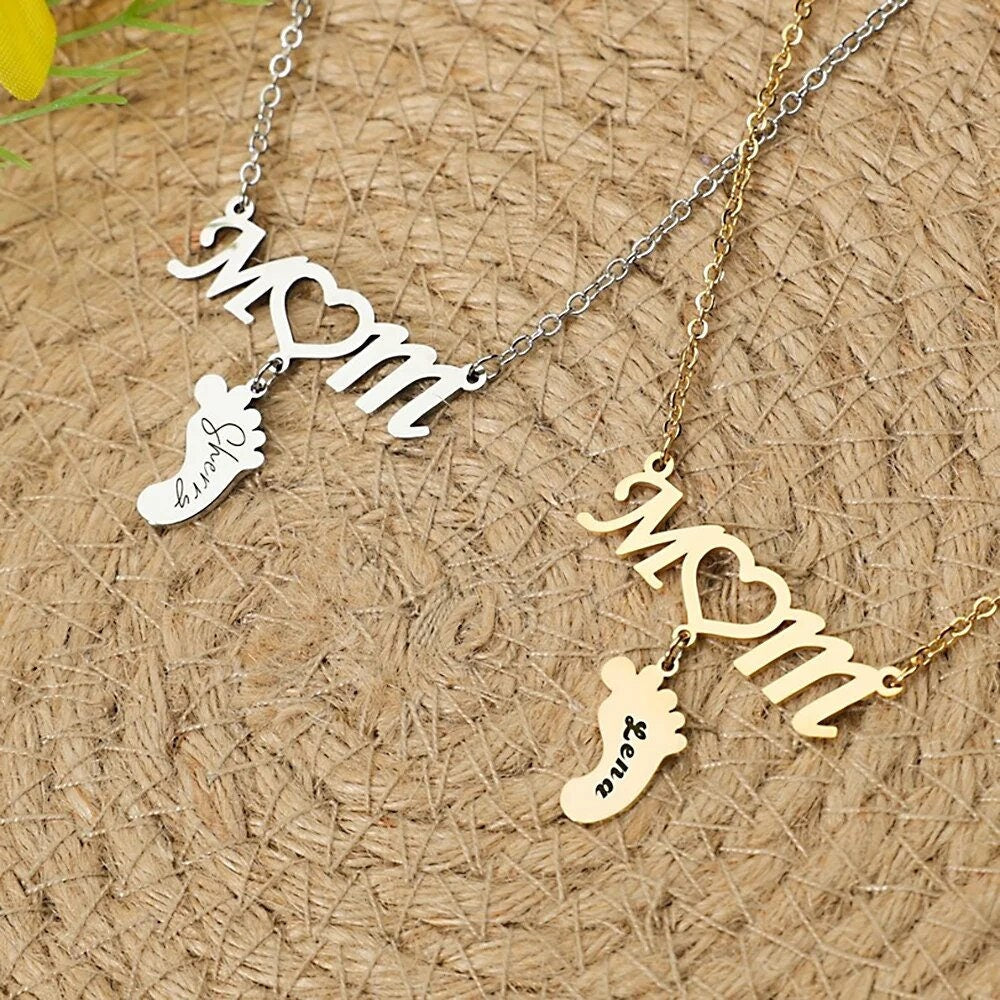 18K Gold Plated Personalized Mum Family Infinity Name Necklace Custom Engraved Footprint Zircon Baby Feet Pendant Handcrafted Jewelry Gift